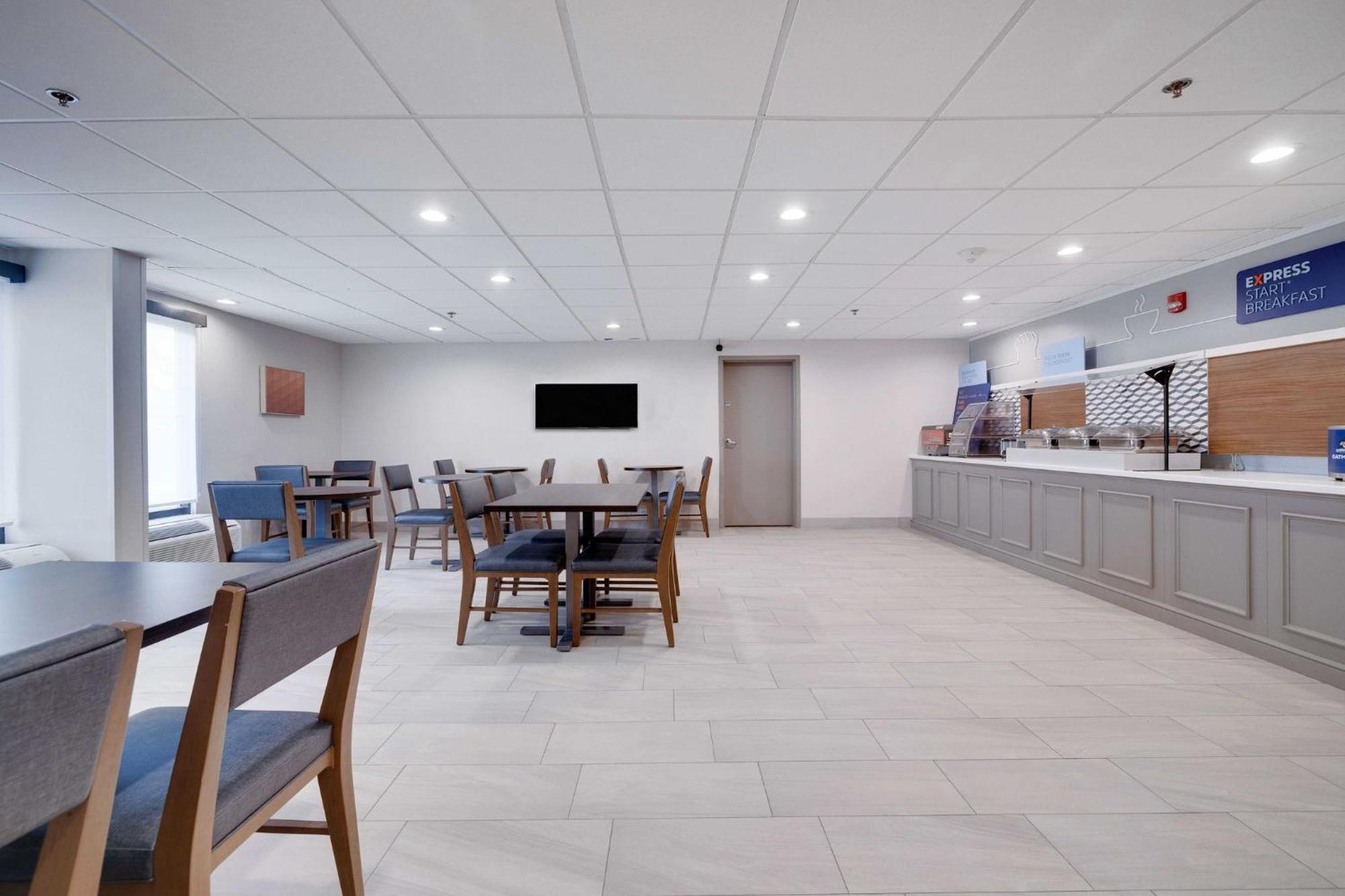 Holiday Inn Express Wilkes Barre East By Ihg Buitenkant foto